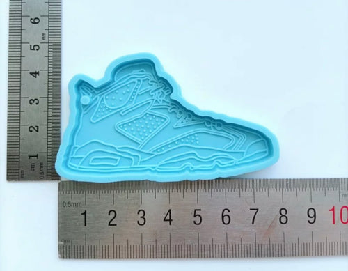 Shoe